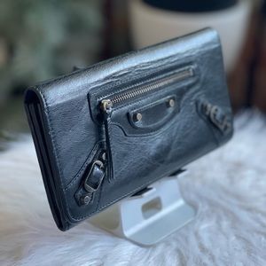 Authentic Vintage Balenciaga Black wallet